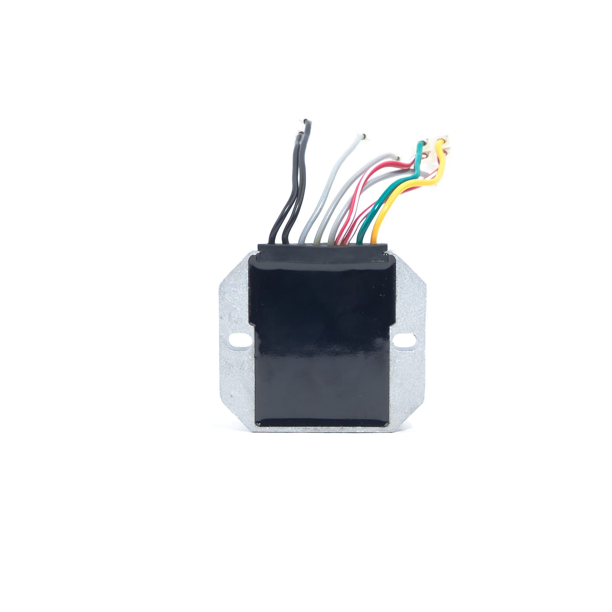 Régulateur de tension Yanmar | John Deere 119000-77711 | Shop4Trac